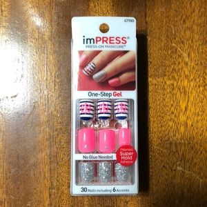 imPress Press On Gel Manicure